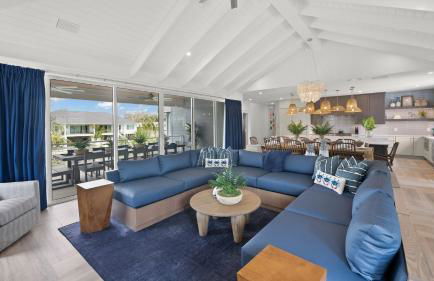 Maritime Manor - Foto 13