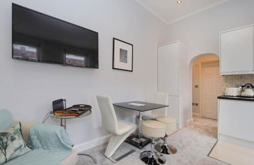 Cosy Kensington flat, 2 min to tube - Photo 6