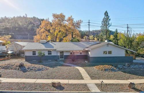 Large Pet-Friendly Sleeps 10 Near Palmer Park - Foto 32