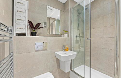 Winter Sale! Modern 2 Bed Flat in Warwick -Parking - Foto 31