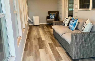 Cedar creek lake front home with Gorgeous Sunset - Foto 18