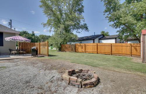 The Cabernet Cabin Defiance Home on Katy Trail! - Foto 23