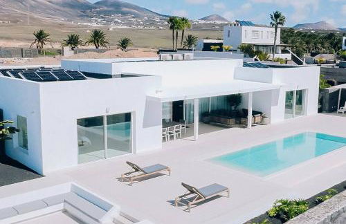 Villa Ainé Luxury Villa - Foto 1