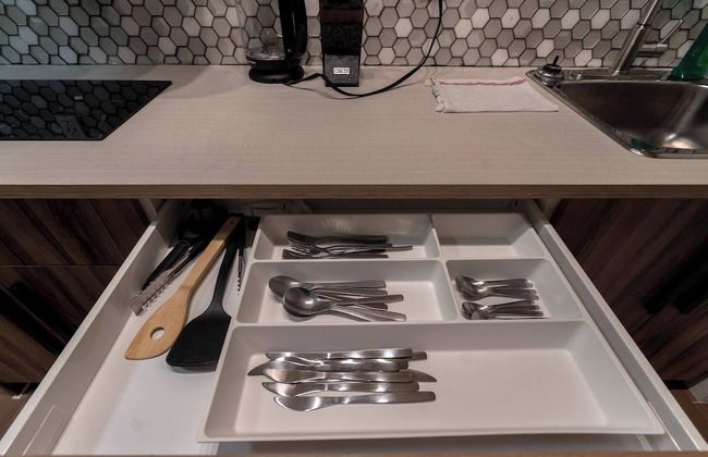 Guest Suite Close To Whtye Ave - Photo 8