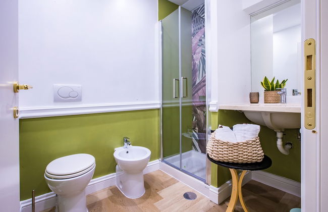 Hold Rome - Photo 19