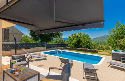 Beautiful Villa Anatea with pool in Makarska - Foto 4