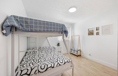 Modern Downtown Escape Sleeps 10 - Foto 9