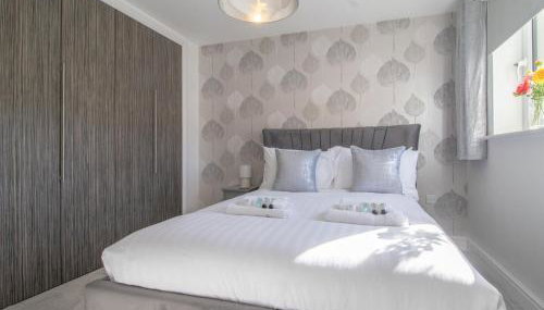 Pass the Keys Next to Braehead - Free Parking - Foto 2, Other