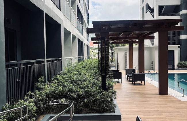 Simple & Serene Studio Stay - Photo 13