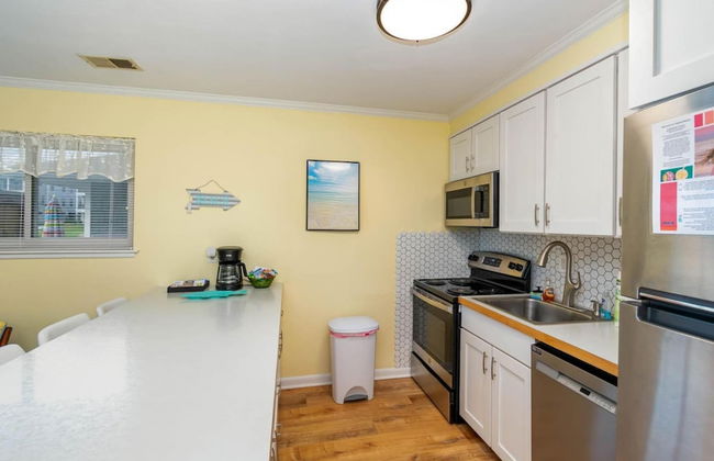 Sandpiper s Perch 1 4 Mile From Beach With Pool - Foto 12