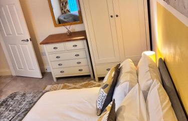 Historic Peel House Serviced Apartments - Photo 15