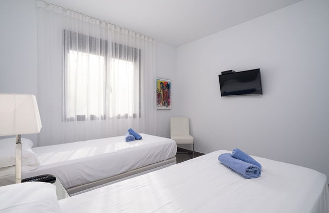 Out of the Blue - Foto 12