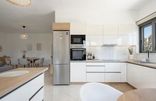 Sol Luxury Apartment - close to the beach with a private heated mini pool - Foto 17