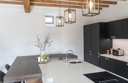 The Stables - Photo 14