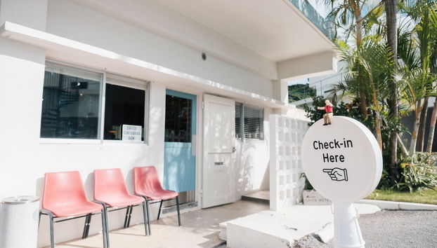 Mostrador de check-in y check-out