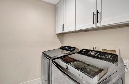 Slice Of Paradise, Remodel w FREE Heated Pool - Foto 24