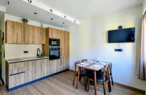 Appartement entièrement rénové tout confort hypercentre - Photo 8