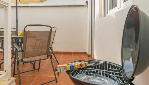 Centric in Palma With 3 Bedrooms and 1 Bathrooms - Photo 5