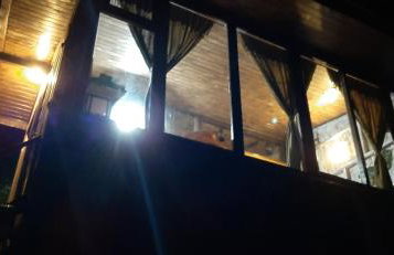 Chalé Pakere Bellavista - visão magnífica do vale e montanhas a mais de mil metros de altitude, wi-fi, sauna, piscina e água de nascente - locação do chalé sem prestação de serviços - Foto 16