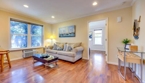 Heart of Historic District Pet-Friendly Home! - Photo 4