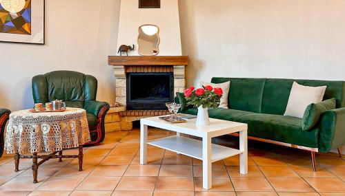Pet Friendly Home In Nanteuil-En-Vallée With Wifi - Foto 3