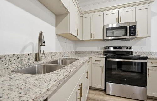 Modern 2BR2BA Retreat Bright & Airy - Foto 24