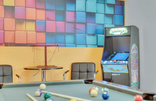 Hot Tub Game Room Firepit Arrowhead Family - Foto 3