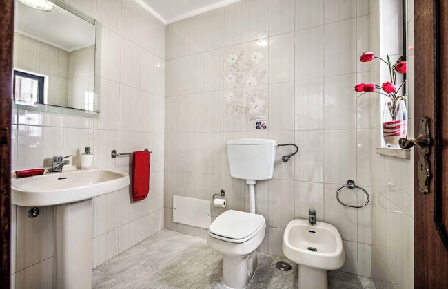 Villa Gira - Photo 16