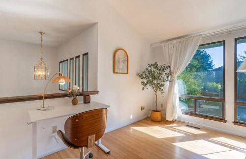 5BR Gem Walk to Microsoft and Near Redmond DT - Foto 24