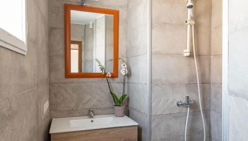 Tejado de Antigua Fábrica Industrial en Acacias - Photo 2, Shower