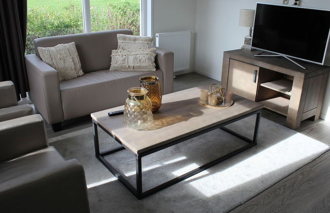 Holiday Home in Limburg With Outdoor Fireplace - Photo 4