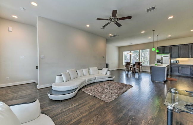 Brand New 3 Story Modern Home - Foto 12