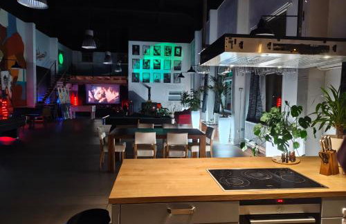 Stunning Industrial Loft in a former Power Plant Schaltzentrale - Foto 13