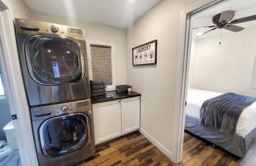 The Canal Cottage off West Lake Okoboji - Foto 23