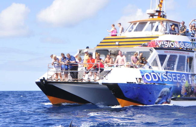 Paseo en barco con fondo de cristal - Foto 1