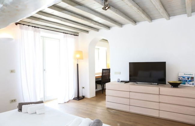 Casa di Mare: Luxury and Breathtaking Views in Mykonos - Photo 10