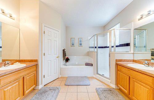 #447-Beautiful, spacious villa with sunny private pool, overlooking conservation land - Foto 28