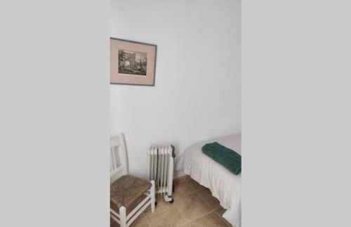 Beautiful Duplex with a Patio - Photo 26