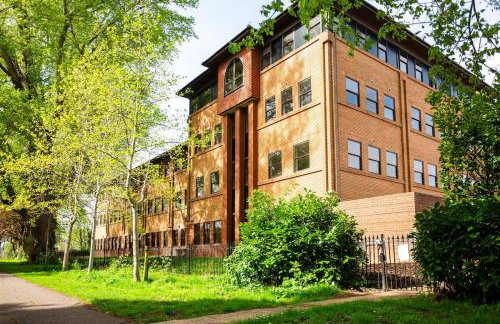 #57 Central Taunton 2BR APT - Sleeps 6 - 5 mins to Taunton Player Ready 2 - "Perfect For Contractors and Families - Free Parking" - Foto 23