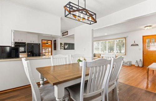 Charming Farmhouse Retreat - Foto 12