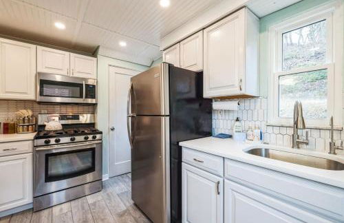 Grammys Garden w Parking - Photo 6