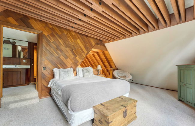 Riversong Lodge by Avantstay Sauna + Hot Tub On The Truckee River - Photo 18