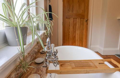 Red House - Photo 27