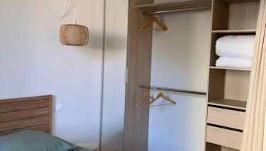 Gili Air, Les Halles et les Grands Buffets - Foto 5, towels, storage