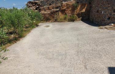 Aloni Stone Studio with Private Parking - Photo 26