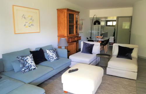 By the Beach - Foto 16