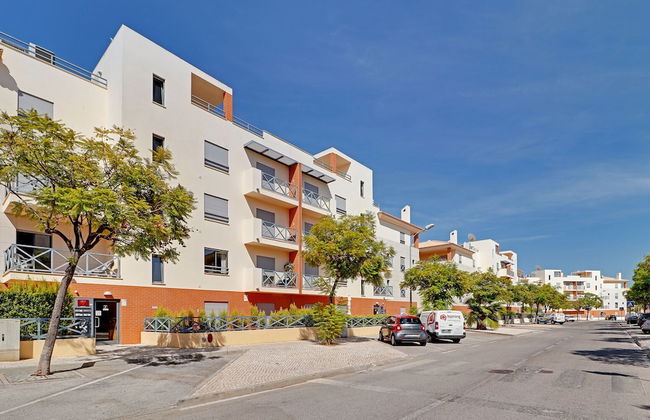 Albufeira Modern 1 With Pool by Homing - Photo 20