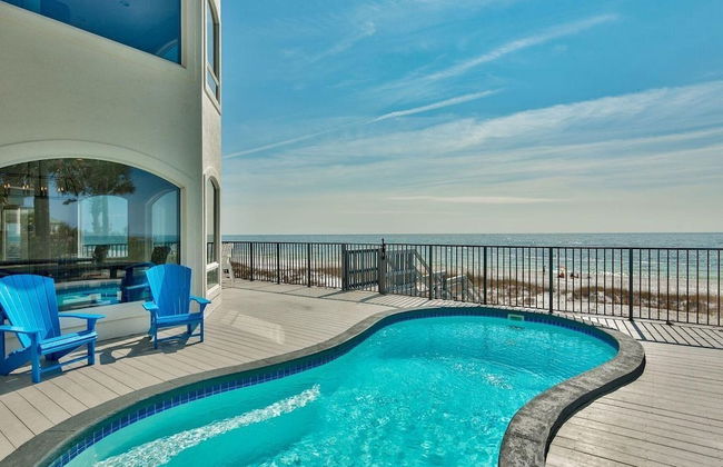 Stunning Views! 9BR Gulf Front Home, Pool, Elevator, Pool Table - Foto 26