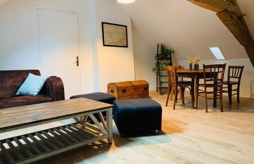 Appartement dans maison avec jardin privatif - Photo 4