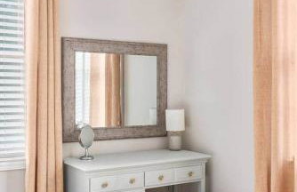 Quaint house, king bed 2min from down town - Photo 18